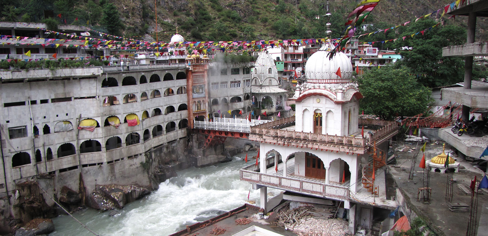 MANIKARAN Sahib