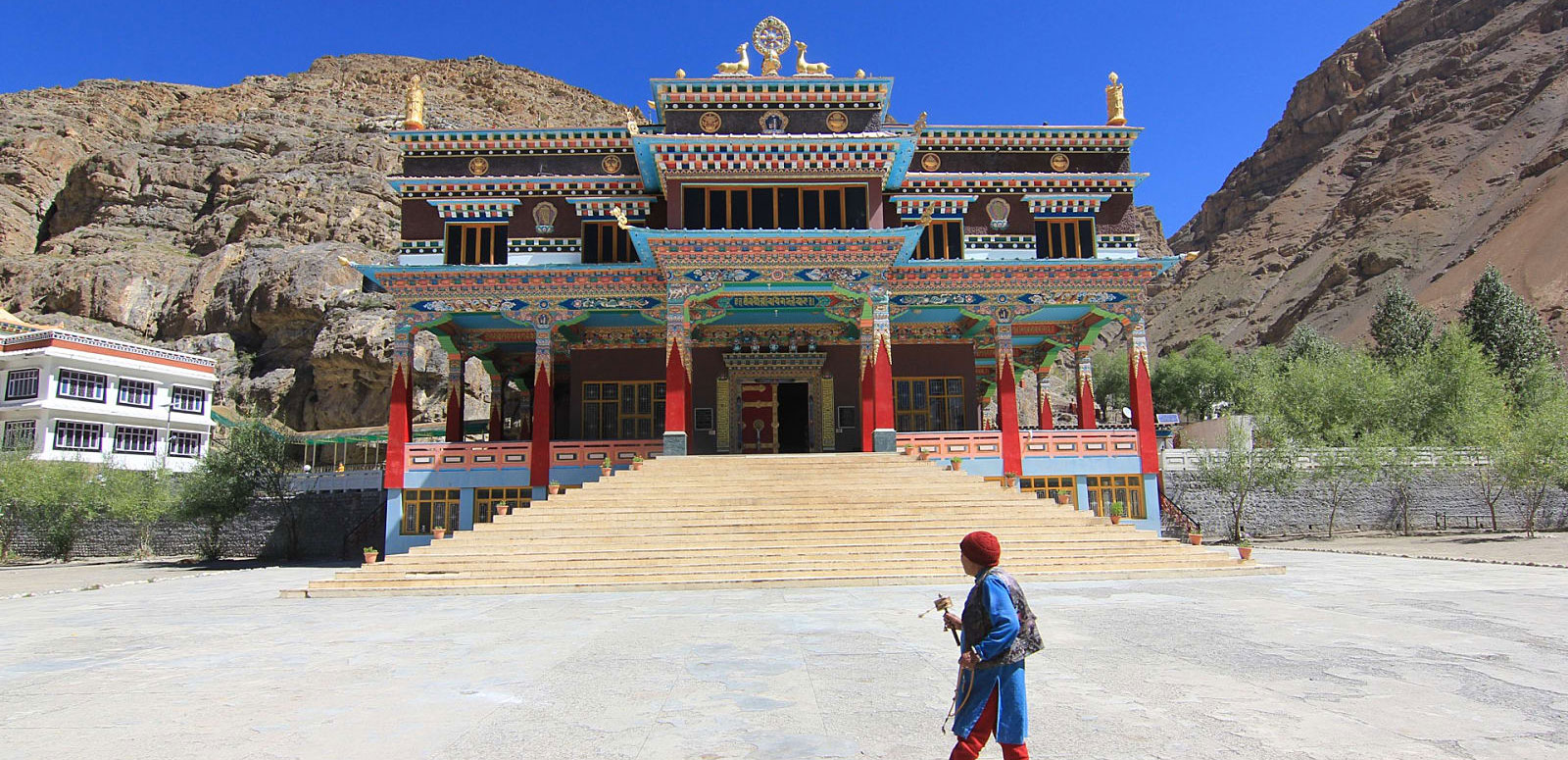 kaza monastery